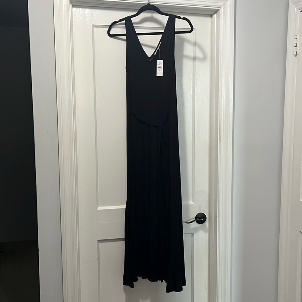 V neck black maxi dress
